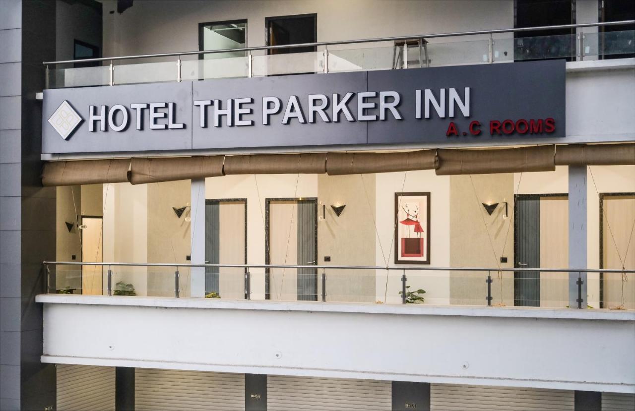 Hotel The Parker Inn By Kbnt Group Surat Luaran gambar