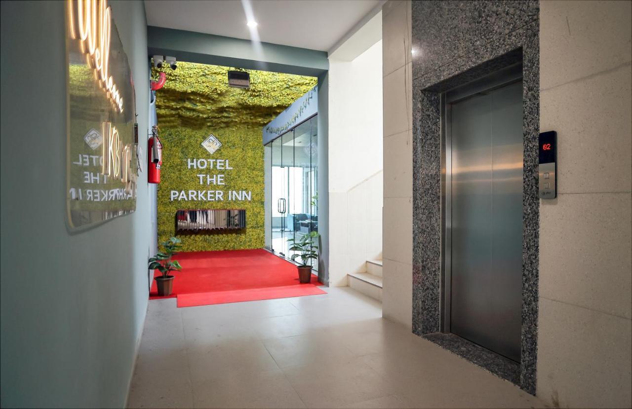 Hotel The Parker Inn By Kbnt Group Surat Luaran gambar