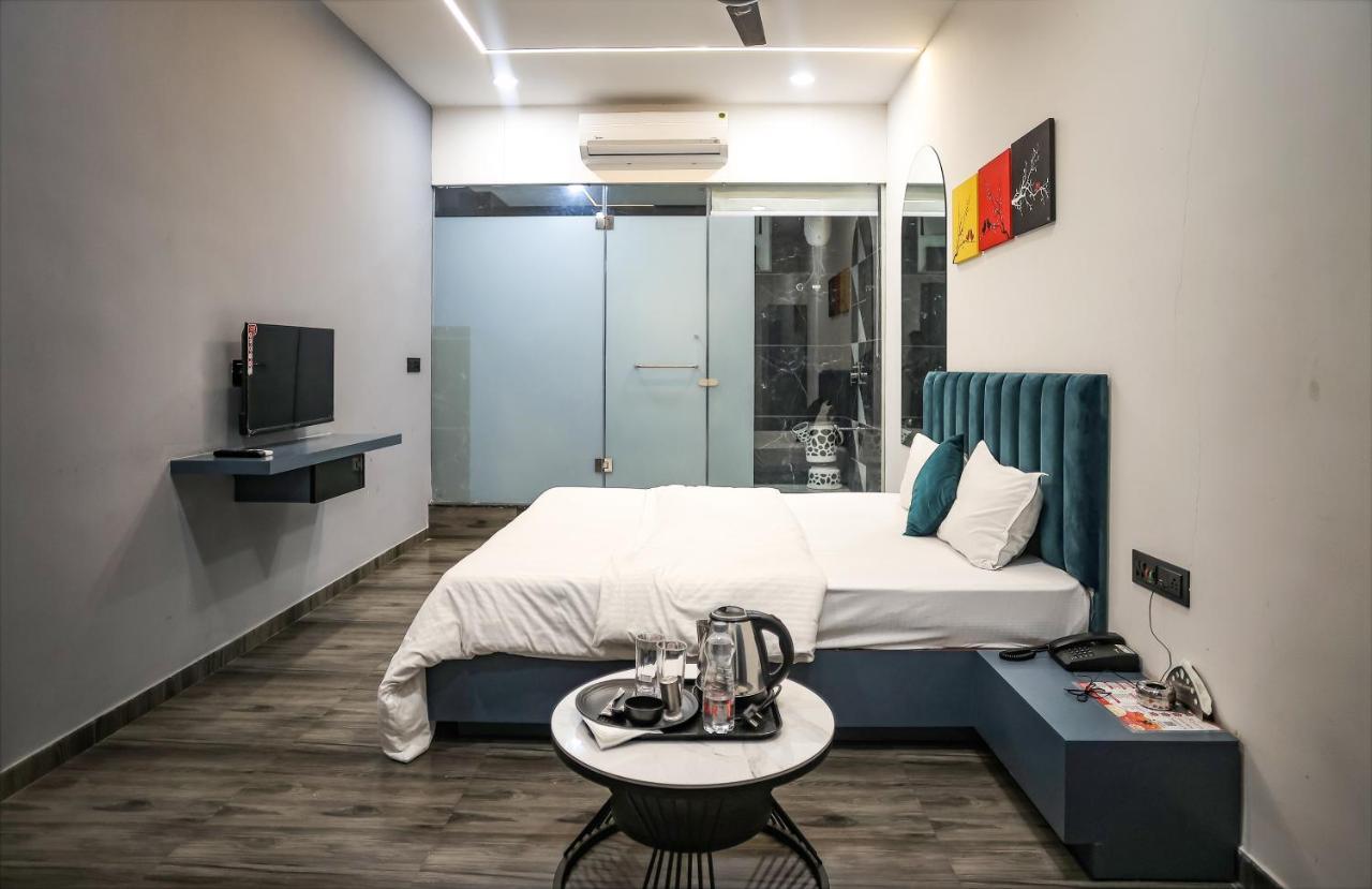 Hotel The Parker Inn By Kbnt Group Surat Luaran gambar