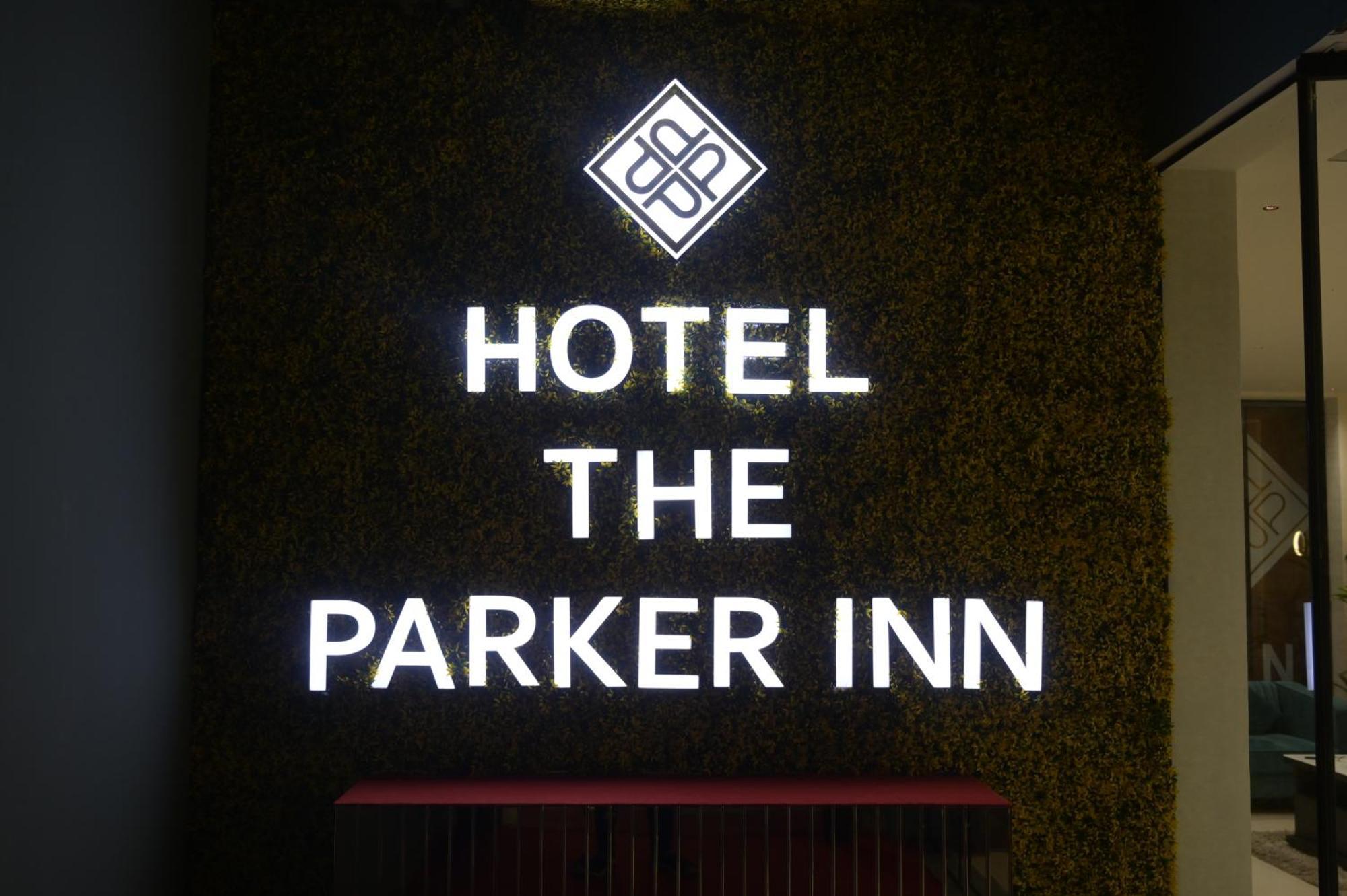 Hotel The Parker Inn By Kbnt Group Surat Luaran gambar